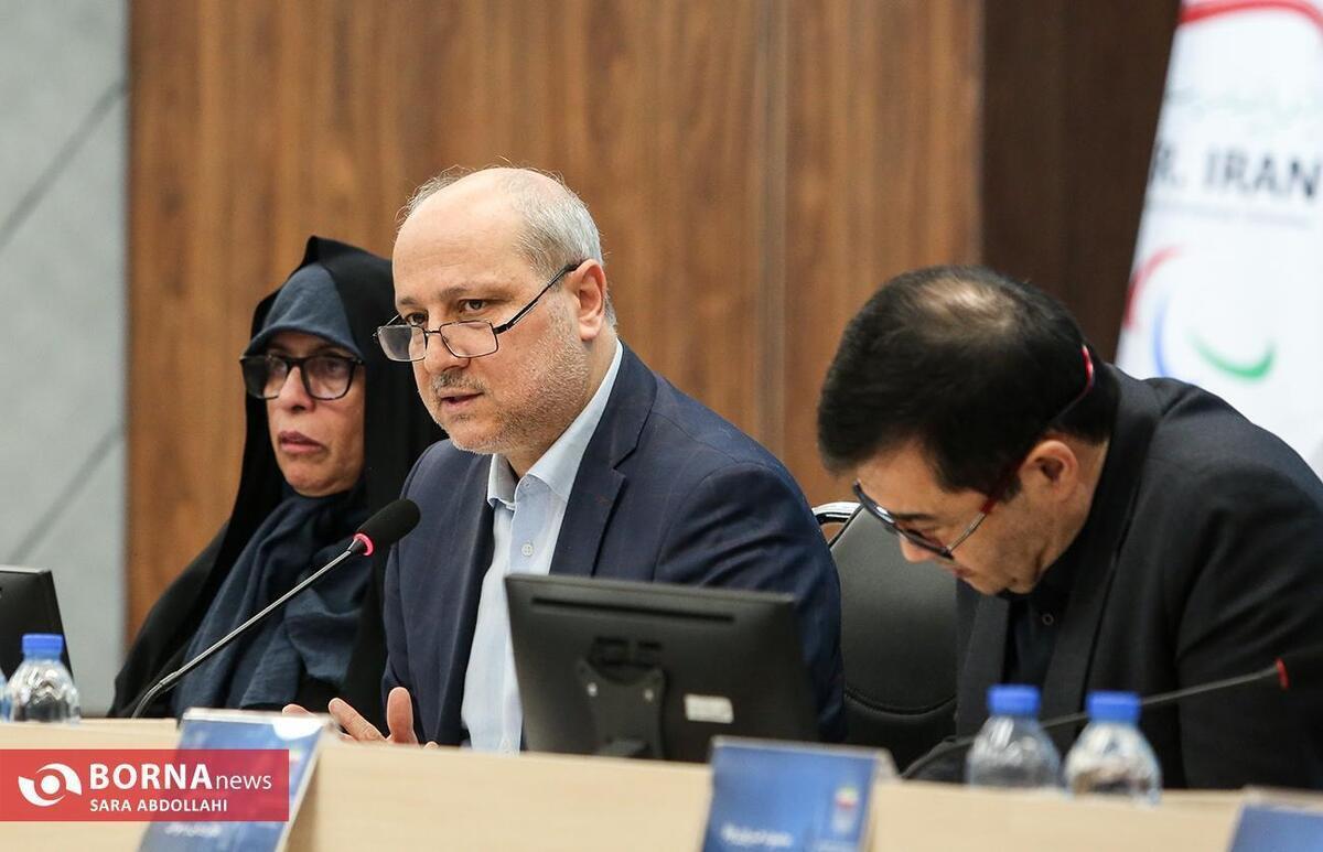 مناف هاشمی: بودجه فدراسیون‌ها از ۵۰ تا ۱۰۰ درصد افزایش می‌یابد/ تیم امید دیگر مشکل اعتباری ندارد