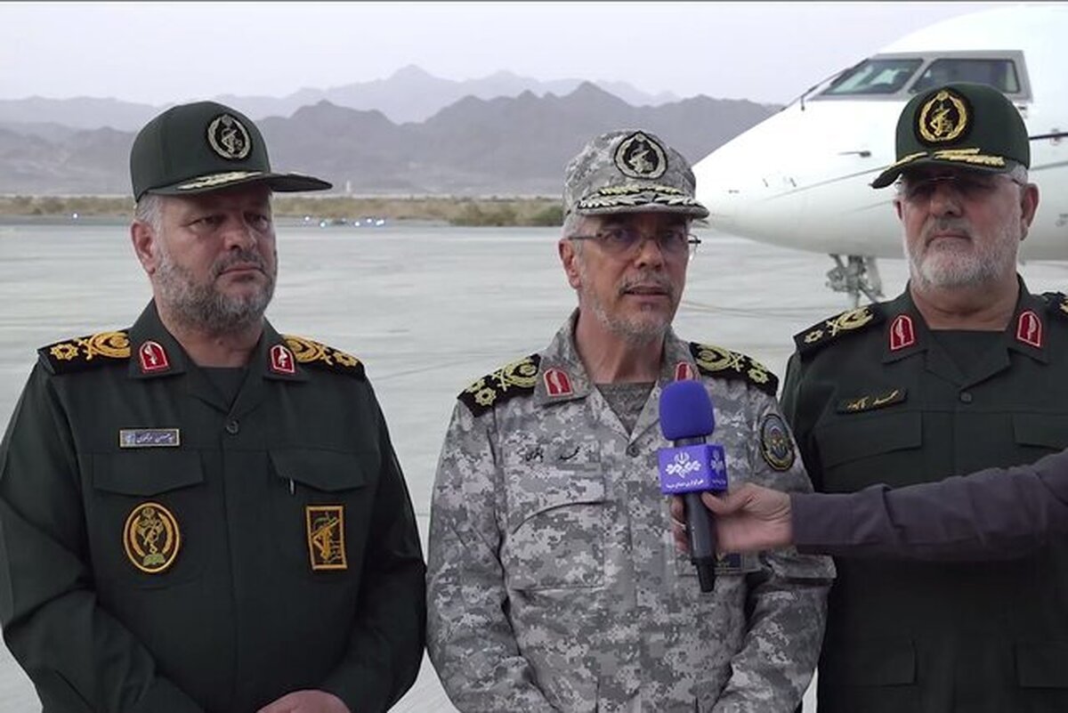 سرلشکر باقری: تصمیمات مناسبی در سفر به زاهدان برای پشتیبانی از نیروهای مسلح اتخاذ شد