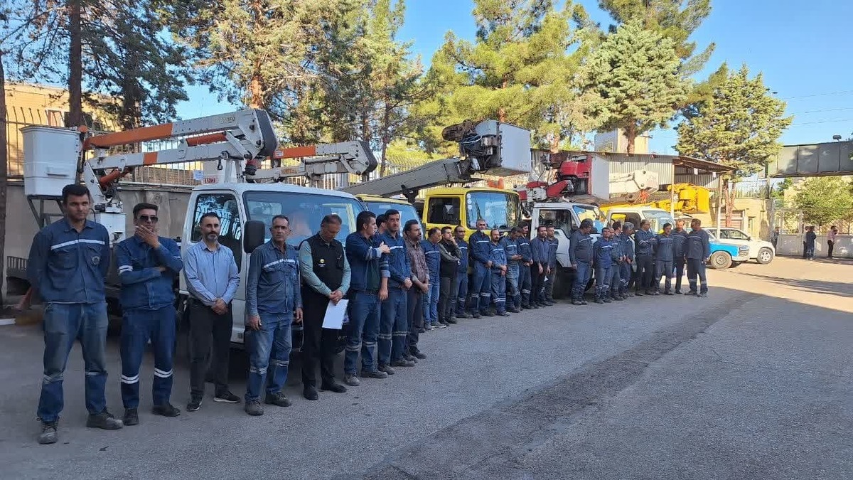 دومین اقدام جهادی شرکت توزیع نیروی برق استان قزوین در شهر محمدیه عملیاتی شد