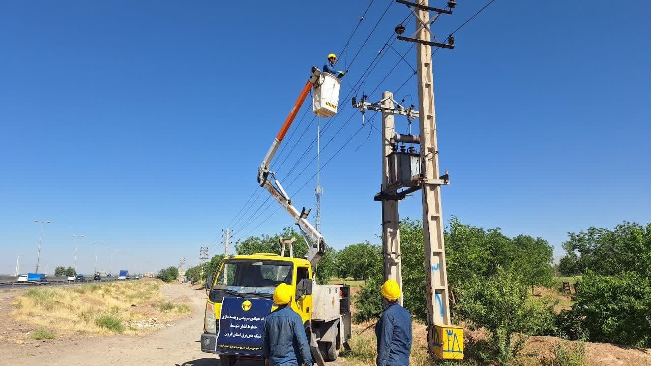 مردم داری و پیگیری امور شهروندان را در اولویت داریم مردم داری و پیگیری امور شهروندان را در اولویت داریم