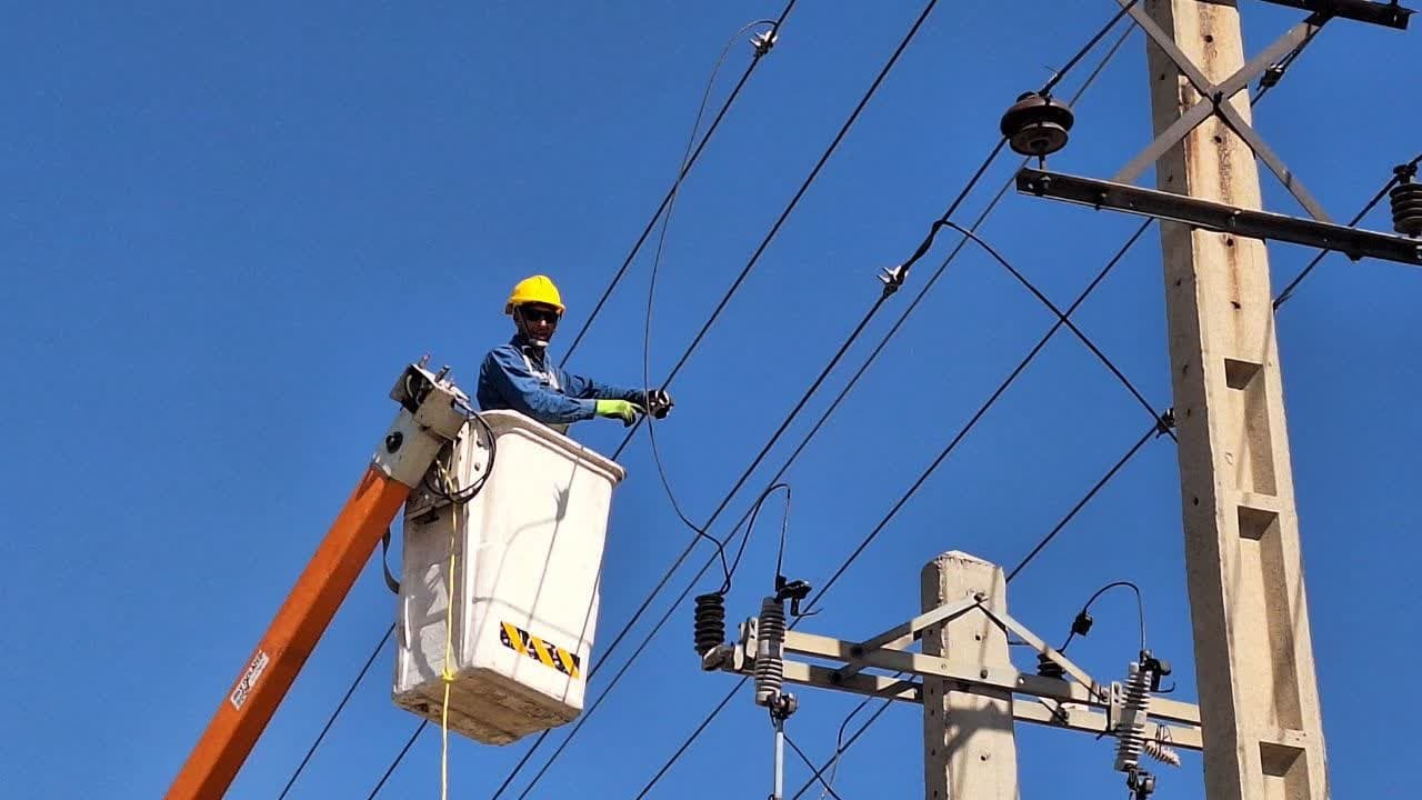 مردم داری و پیگیری امور شهروندان را در اولویت داریم مردم داری و پیگیری امور شهروندان را در اولویت داریم