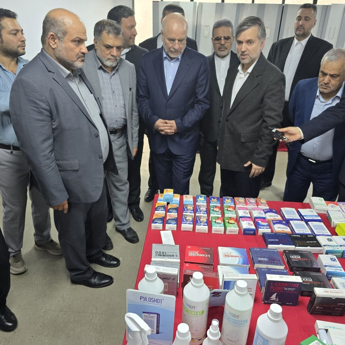 بازدید رئیس مجلس از مرکز فناوری ایران در کاراکاس