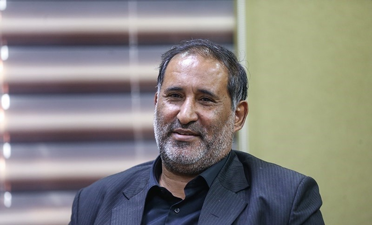 علیرضا قزوه: رباعی عصاره اندیشه شاعرش است