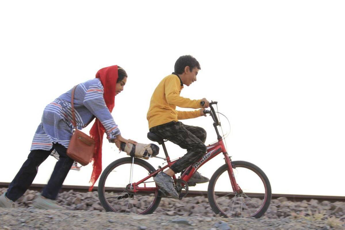 دست پر تهیه‌کنندگان «ایار» از لندن