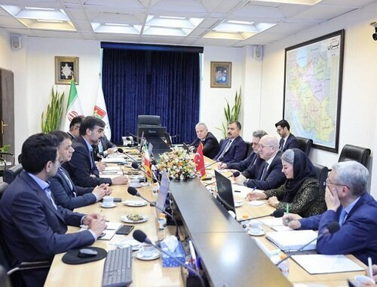 ایران و ترکیه بر افزایش تجارت و حمل‌ونقل بین‌المللی تاکید کردند
