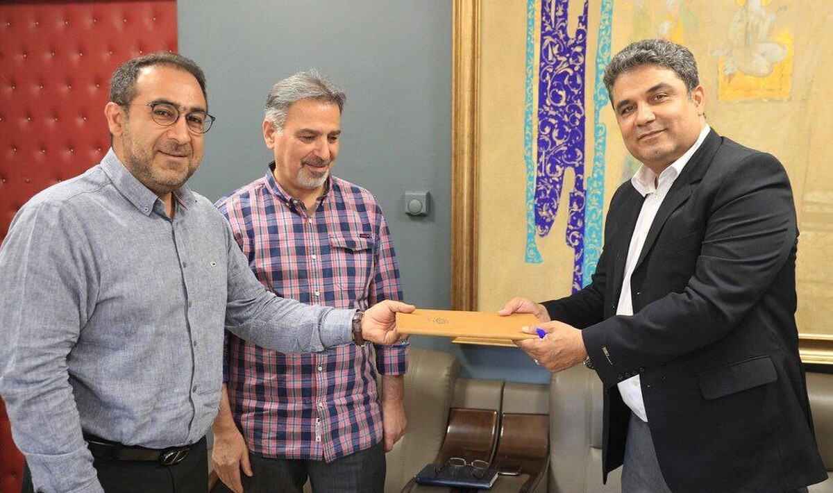 توسعه همکاری مرکز هنرهای تجسمی حوزه هنری و انجمن خوشنویسان ایران