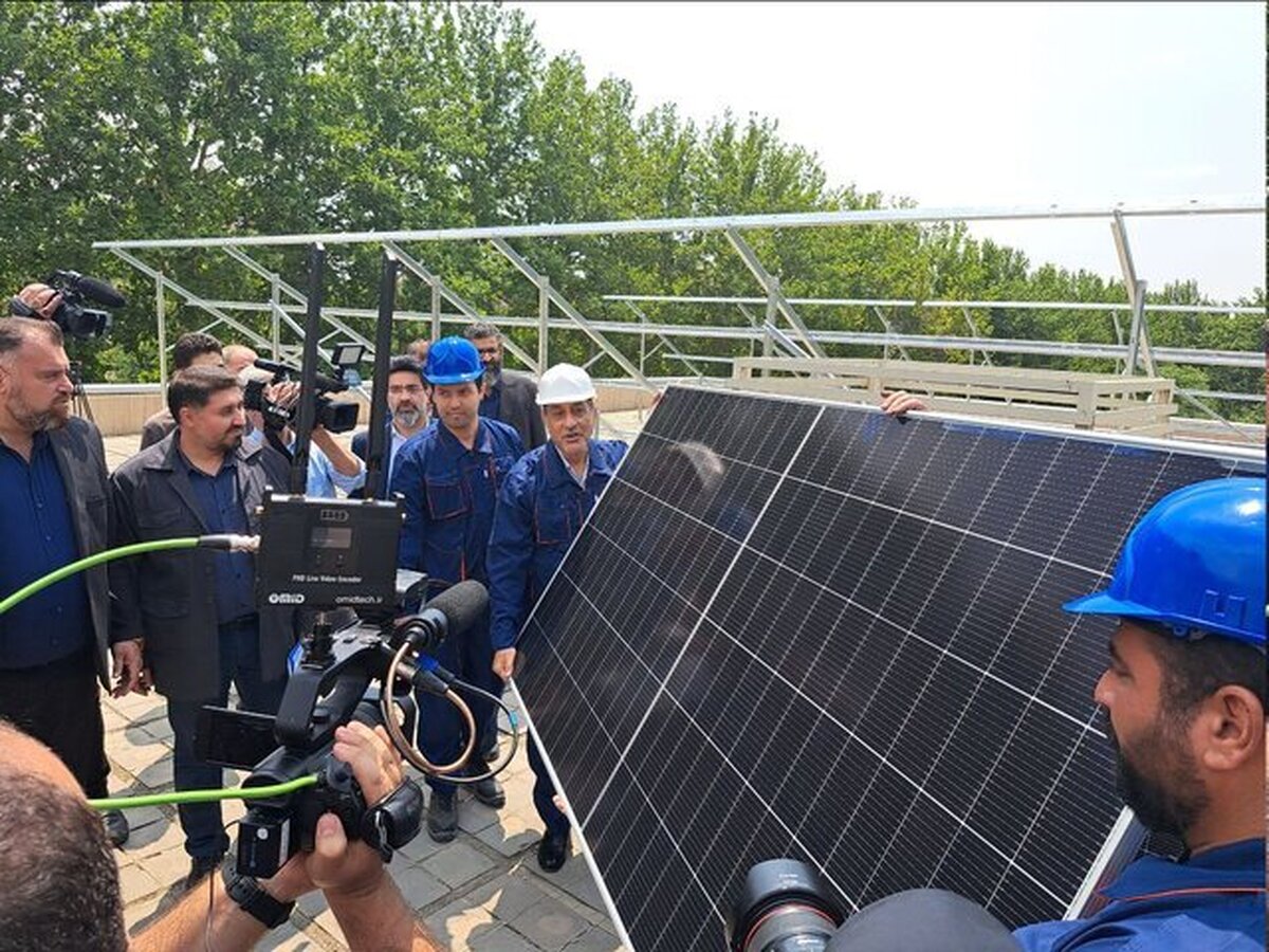 نصب پنل‌های خورشیدی در مجموعه نهاد ریاست‌جمهوری آغاز شد