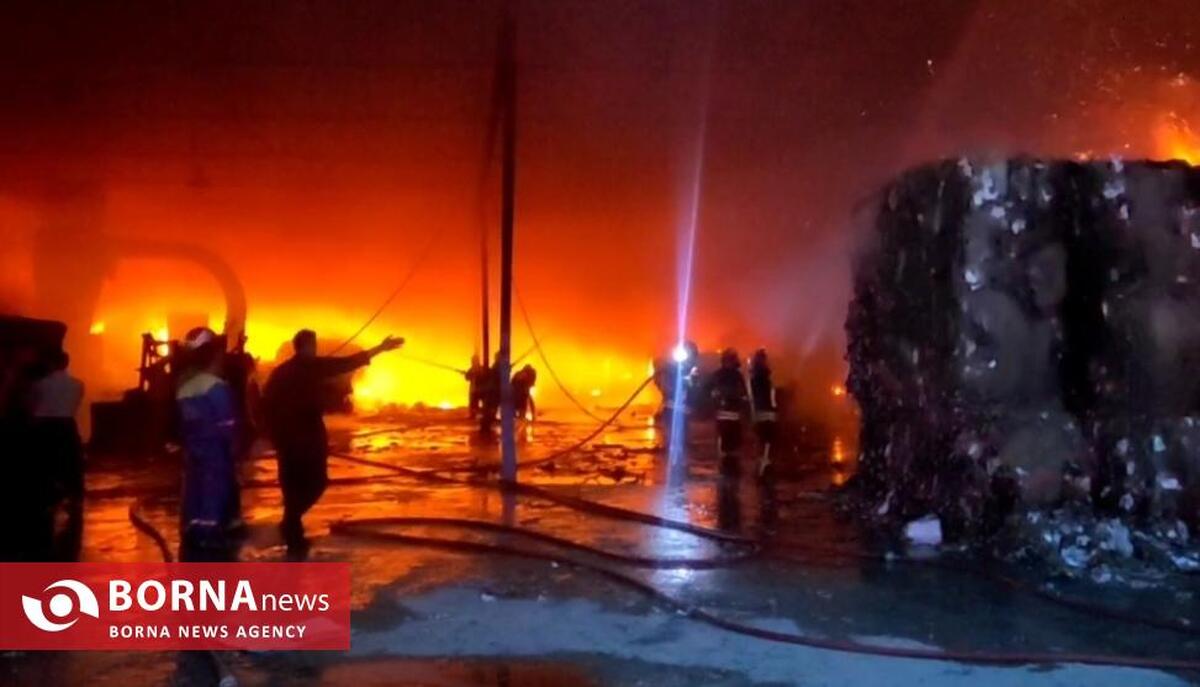 مهار آتش‌سوزی در کارگاه بسته‌بندی کارتن در کرمانشاه