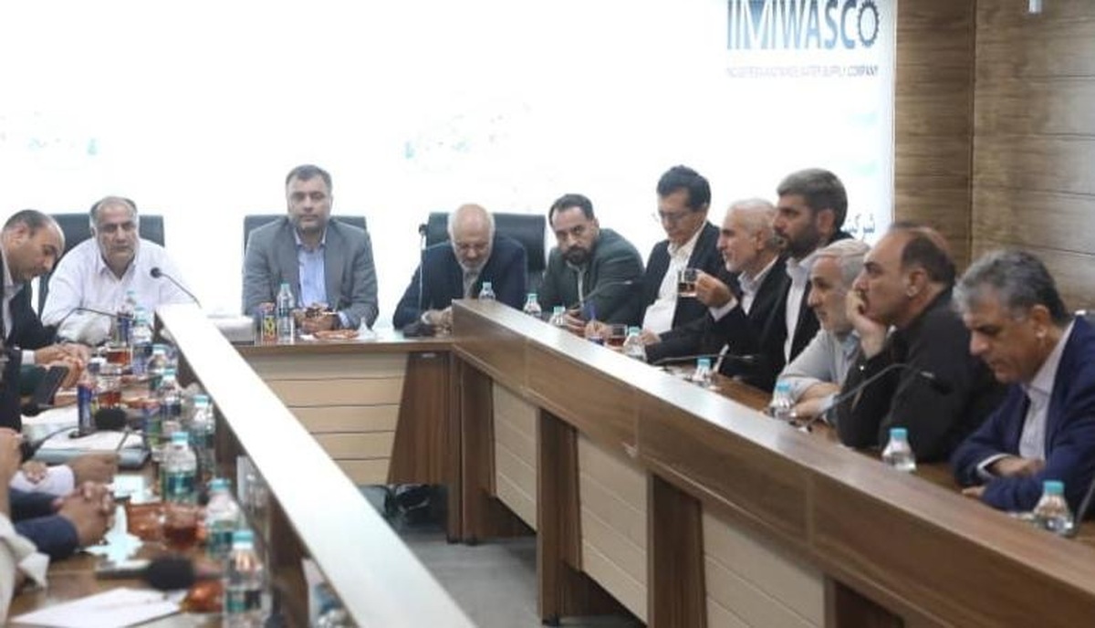 تامین منابع لازم برای پروژه‌های آب‌شیرین‌کن و پتروشیمی نگین مکران