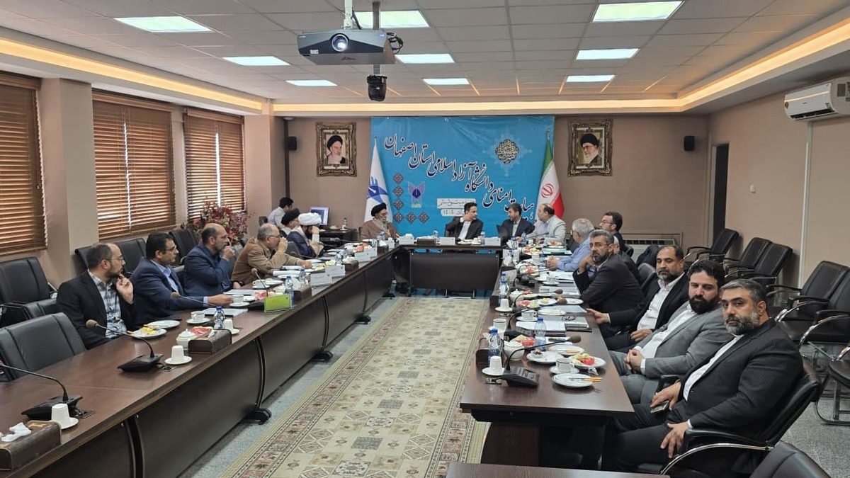 لزوم مشارکت دانشگاه آزاد اسلامی اصفهان در ایجاد شتاب‌دهنده‌های فرهنگی و گردشگری