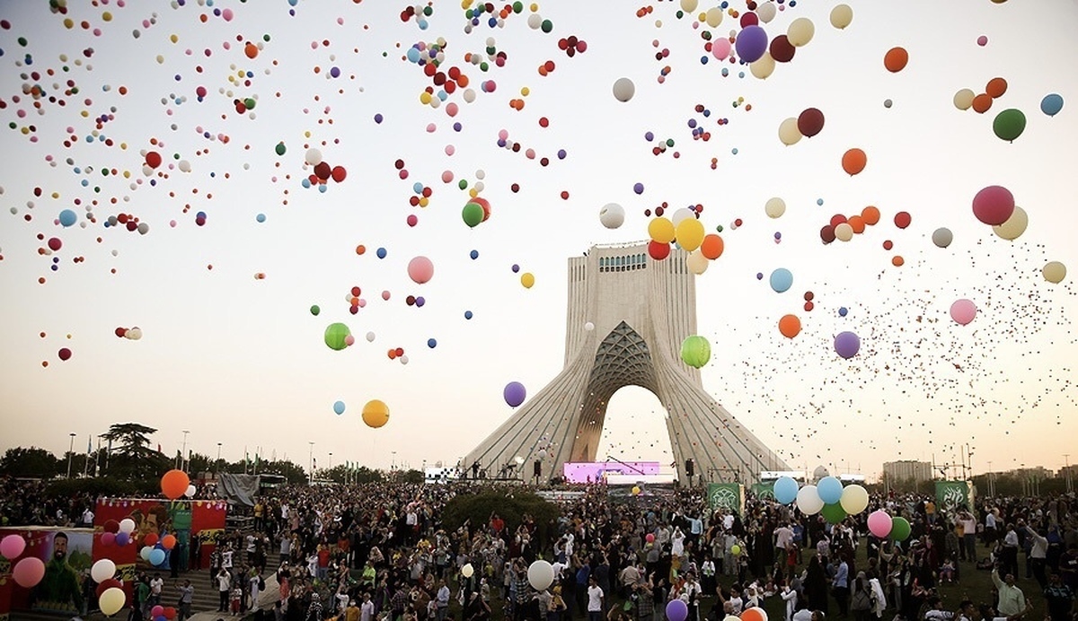 شبکه افق به استقبال «مهمونی ۱۰ کیلومتری» رفت