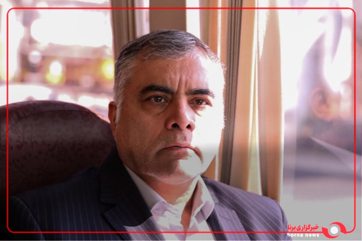 بازدید میدانی محسن پاک‌نژاد، وزیر نفت از خدمت‌‌رسانی در جایگاه‌های سوخت