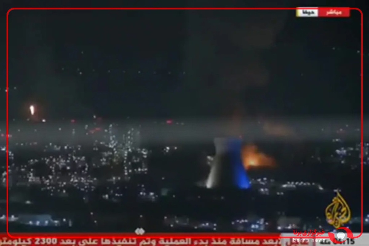 الجزیره نیروگاه حیفا را در حال سوختن به صورت زنده از تلویزیون نشان می‌دهد