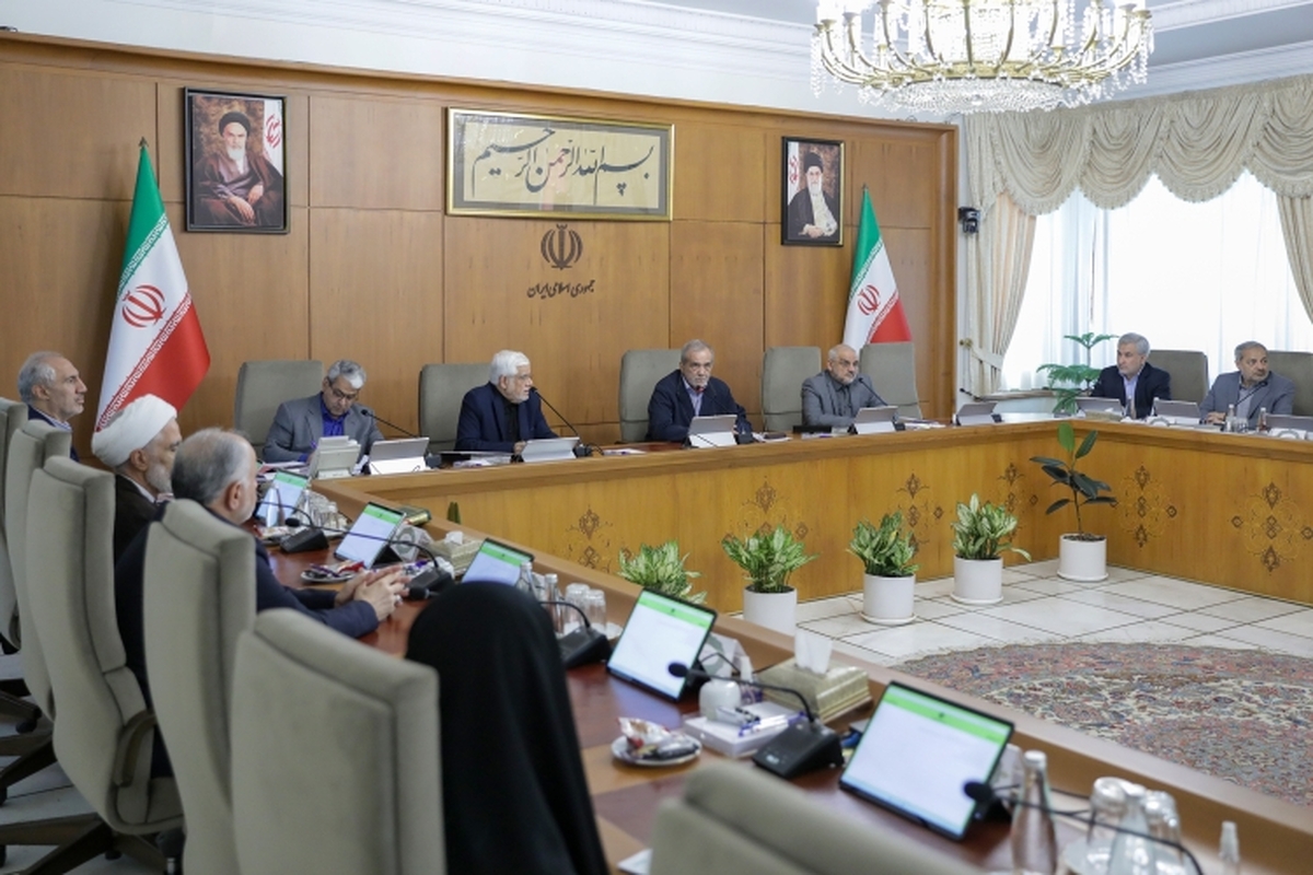 پزشکیان: اگر مردم با ما همراه باشند هیچ مشکلی کشور را به مخاطره نمی‌اندازد