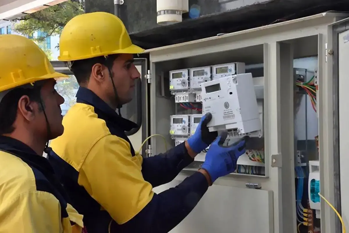 برق ۲۳۰ اداره پرمصرف استان مرکزی قطع شد