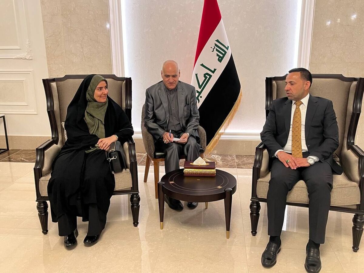 وزیر راه و شهرسازی وارد فرودگاه بغداد شد