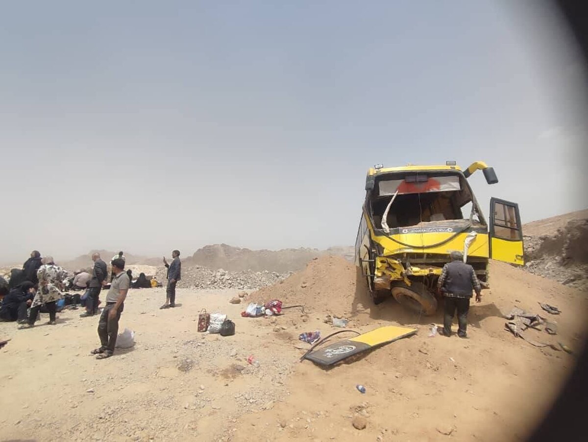 واژگونی خونین اتوبوس مسافربری در جاده ابرکوه