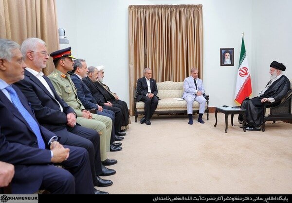 تأکید رهبر انقلاب بر لزوم اقدامات تاثیرگذار برای متوقف کردن جنایات در غزه