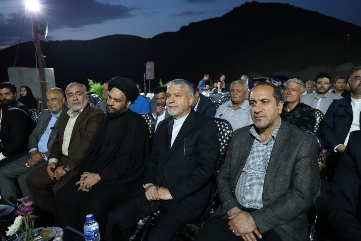 وزیر میراث فرهنگی: لنجان به جغرافیای نمونه گردشگری تبدیل شود