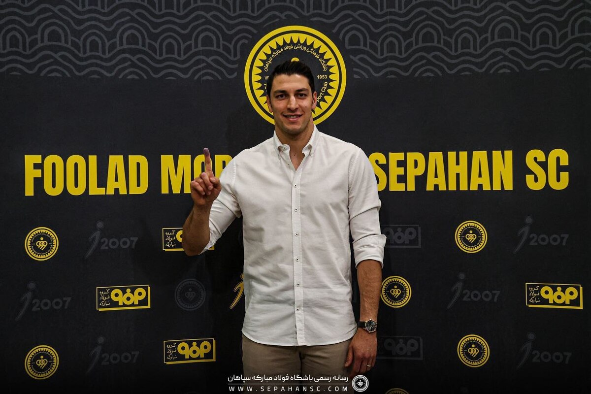 جانشین نیازمند معرفی شد/ اخباری به سپاهان پیوست