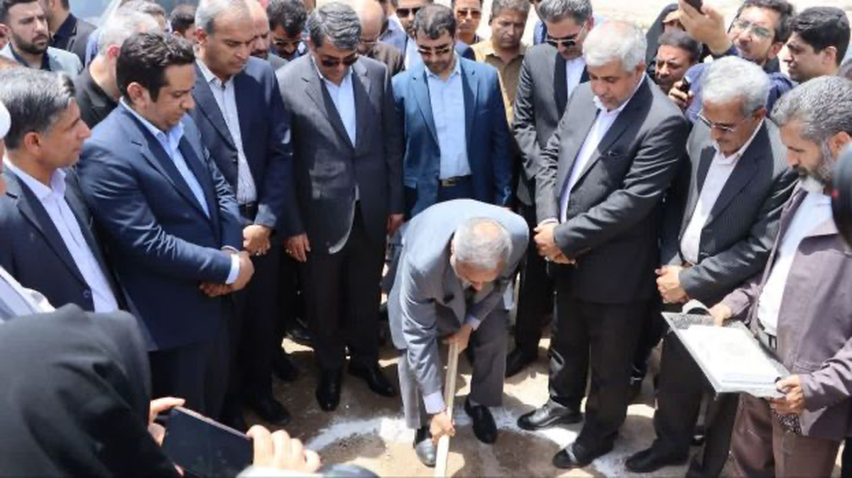 ‎کلنگ احداث ۲ مدرسه ۱۲ کلاسه در شهرستان‌های جیرفت و عنبرآباد به زمین زده شد