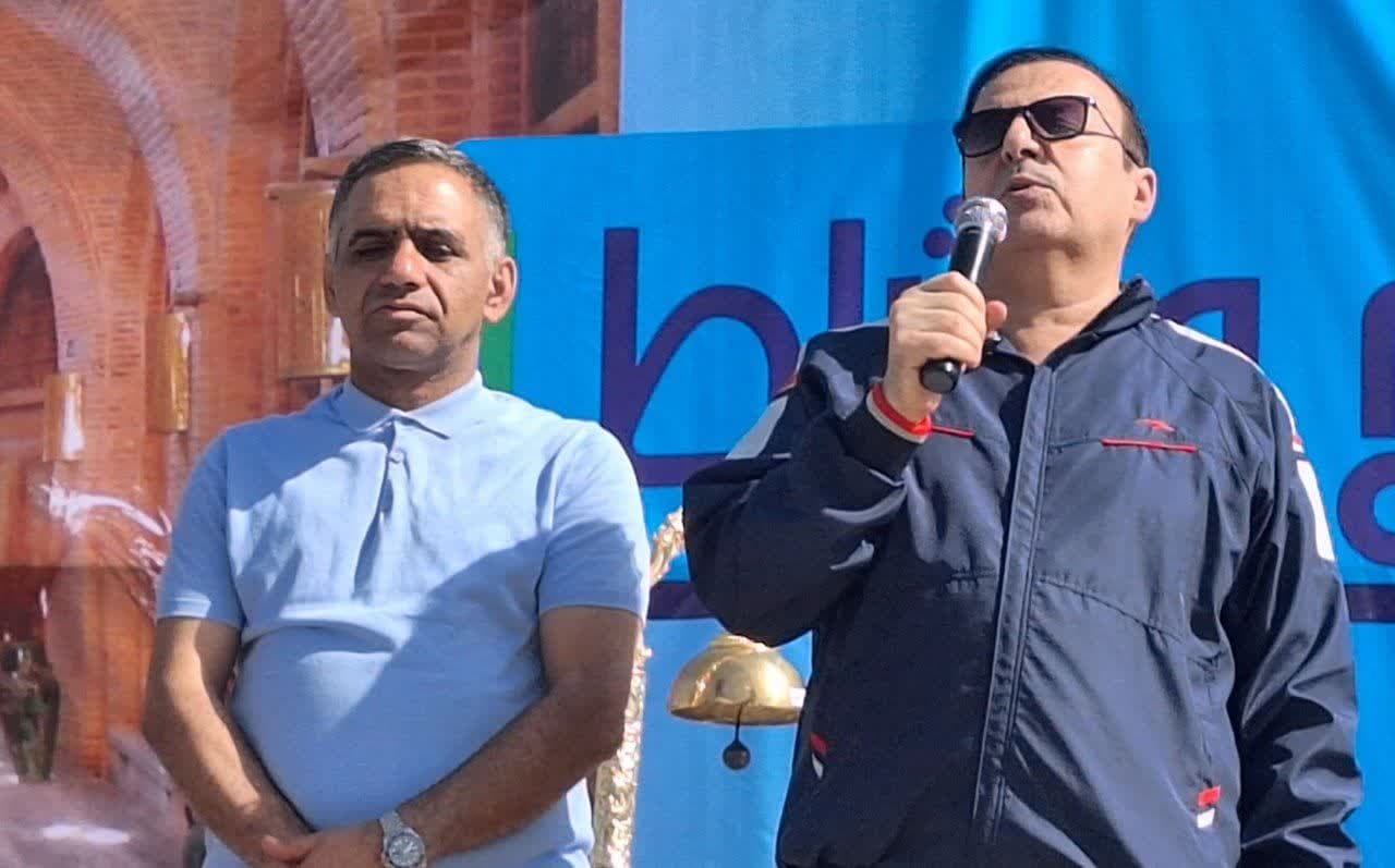 استاندار قزوین همراه مردم در پیاده‌روی خانوادگی