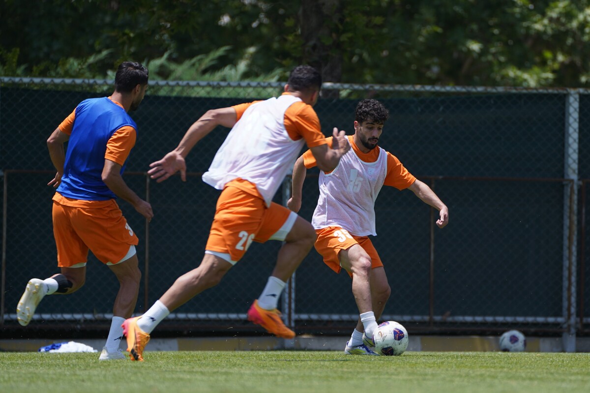 هاشم‌نژاد: کادرفنی تیم ملی به جوانان انگیزه می‌دهند/ مطمئنم نتایج خوبی می‌گیریم