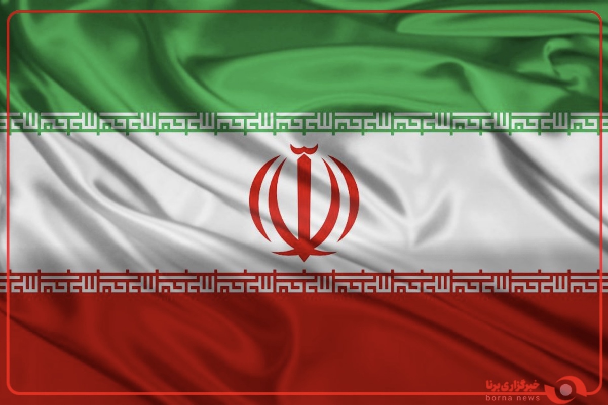 همه باهم با افتخار به این خاک زنده‌باد ایران