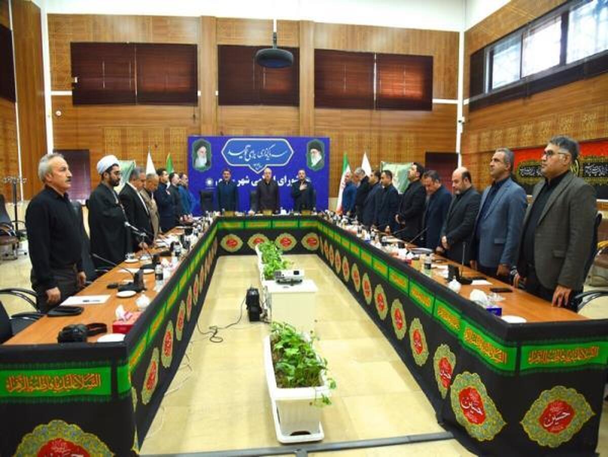 شورای شهر ساری تسریع در انتقال زباله ها و جلوگیری از انباشت آن را به شهرداری تکلیف کرد