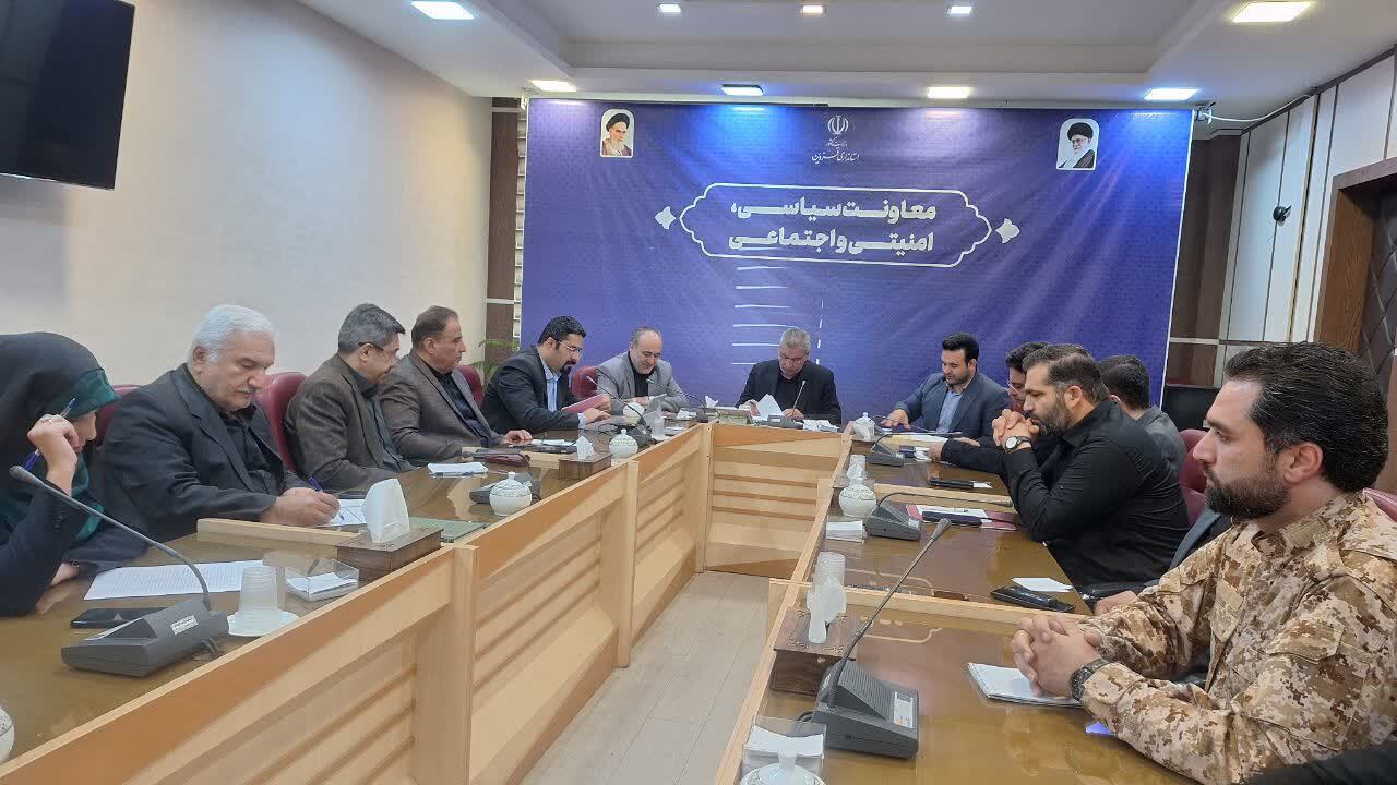 همه وظیفه داریم با سیاست امروز نظام یعنی میدان و دیپلماسی همراهی کنیم