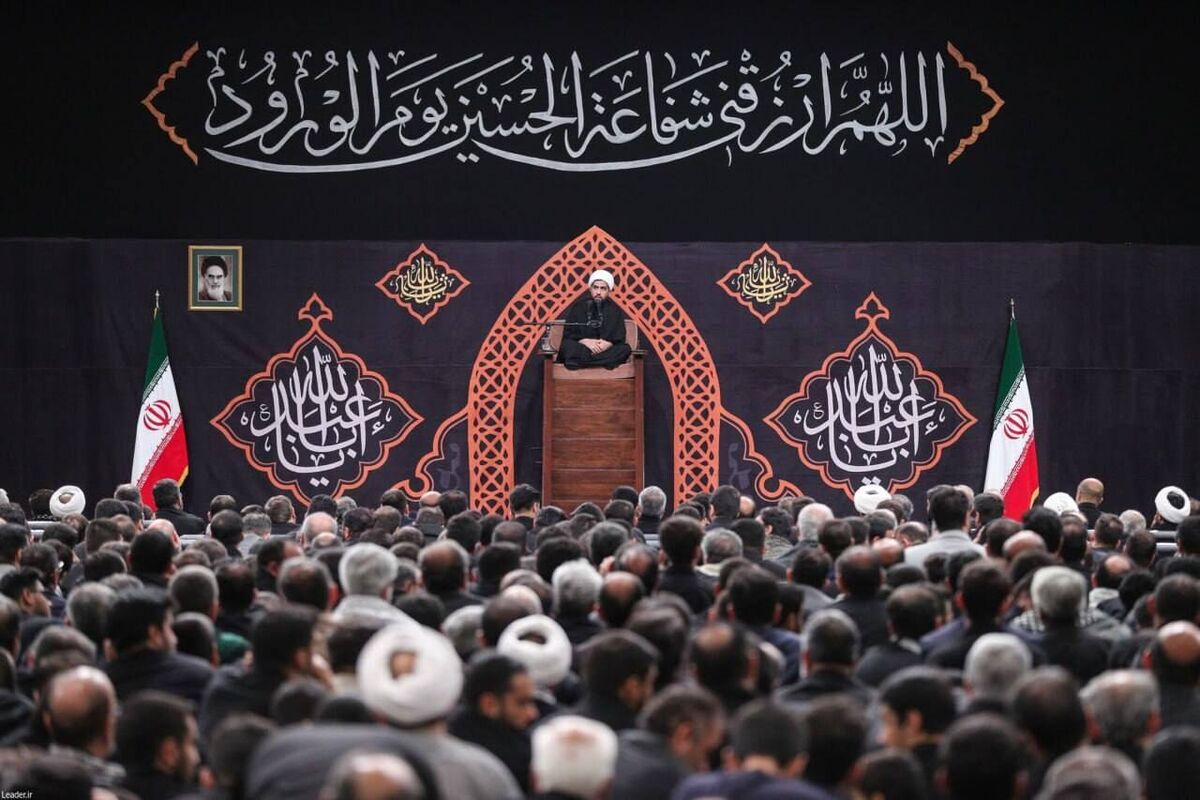 برگزاری عزاداری شب هشتم محرم در حسینیه امام خمینی(ره)