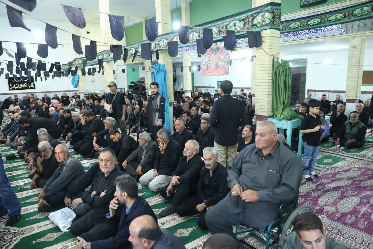 شهید حاجی زاده از مفاخر بزرگ ایران اسلامی است شهید حاجی زاده از مفاخر بزرگ ایران اسلامی است