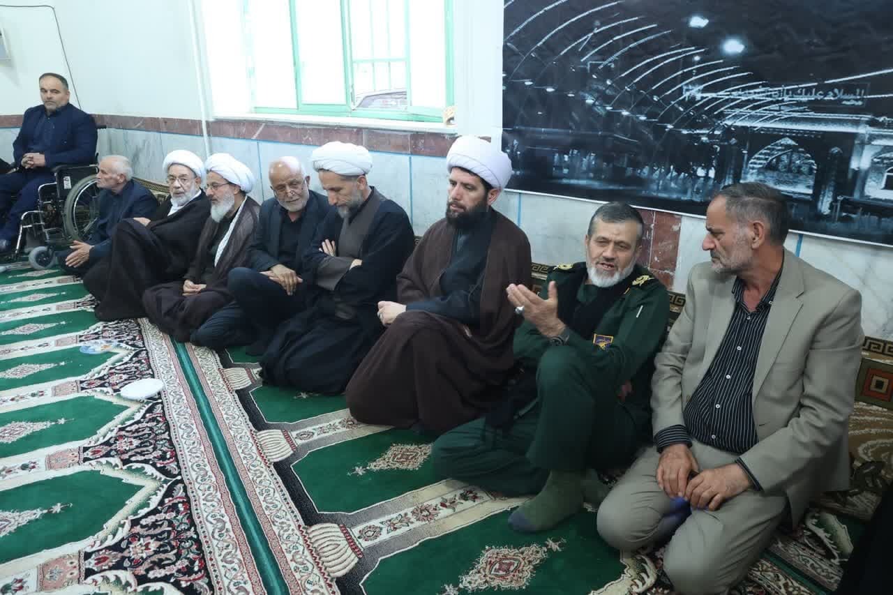 شهید حاجی زاده از مفاخر بزرگ ایران اسلامی است شهید حاجی زاده از مفاخر بزرگ ایران اسلامی است