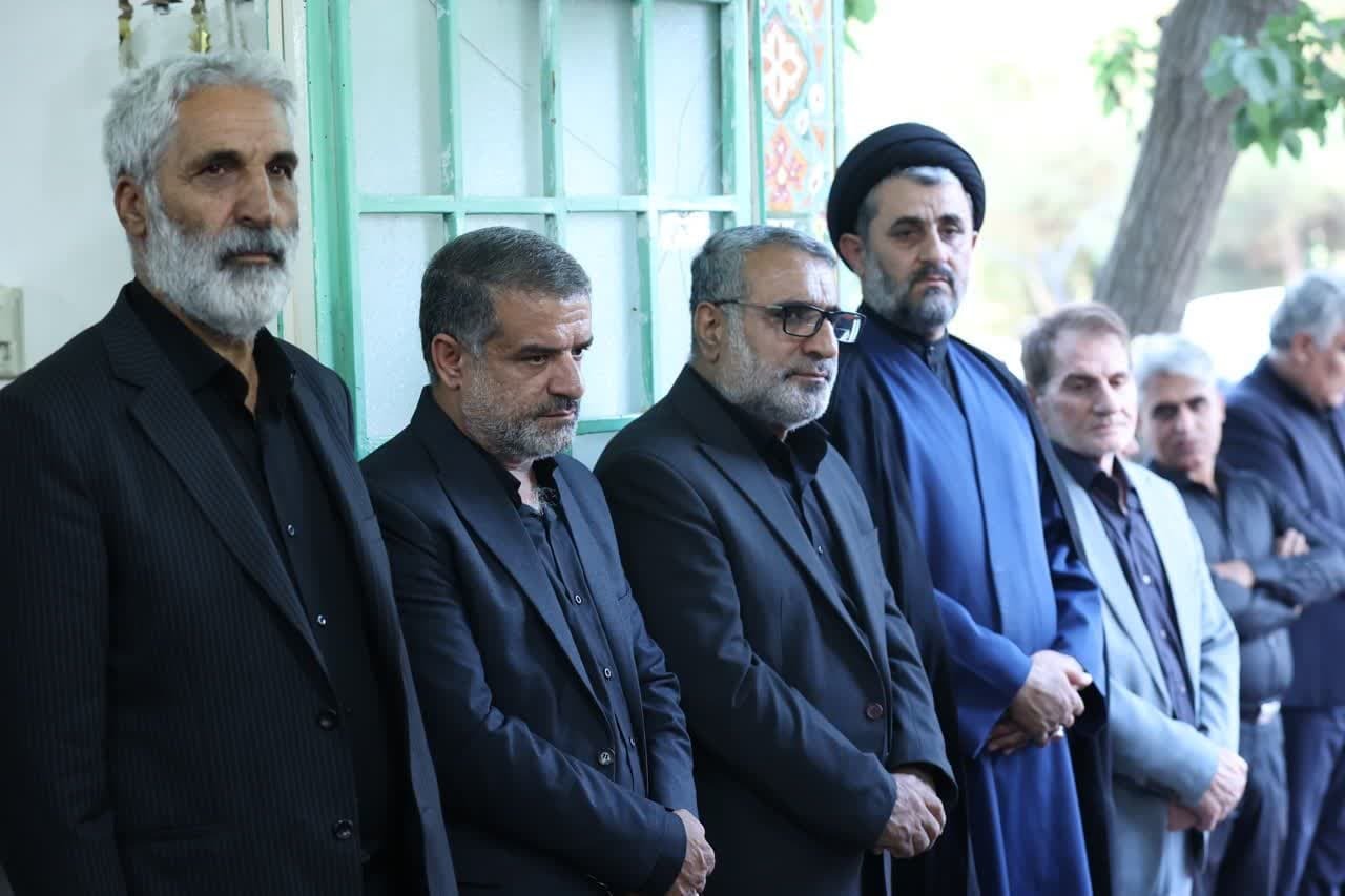 شهید حاجی زاده از مفاخر بزرگ ایران اسلامی است شهید حاجی زاده از مفاخر بزرگ ایران اسلامی است