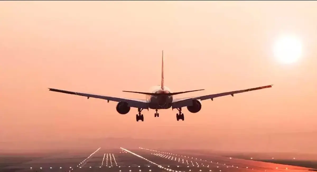 مردم بدون بلیت به فرودگاهها مراجعه نکنند/ فرودگاه‌های اصفهان و تبریز به‌زودی بازگشایی می‌شوند