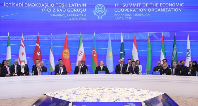 خانکندی؛ نخستین مقصد پزشکیان بعد از جنگ ۱۲روزه/ دیدارها و رایزنی های دیپلماتیک دولت چهاردهم خانکندی؛ نخستین مقصد پزشکیان بعد از جنگ ۱۲روزه/ دیدارها و رایزنی های دیپلماتیک دولت چهاردهم