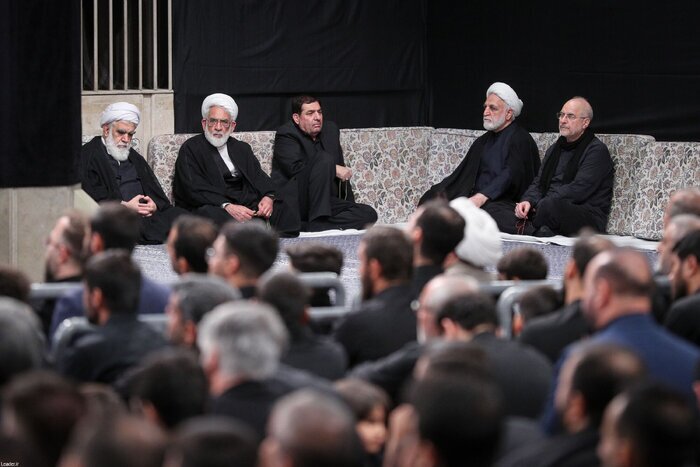 مراسم عزاداری شب تاسوعای حسینی‌ در حسینیه امام خمینی (ره) برگزار شد