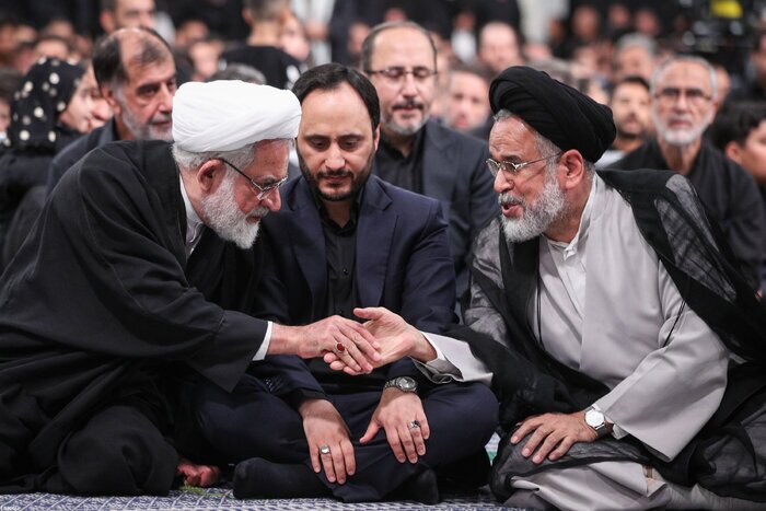 مراسم عزاداری شب تاسوعای حسینی‌ در حسینیه امام خمینی (ره) برگزار شد