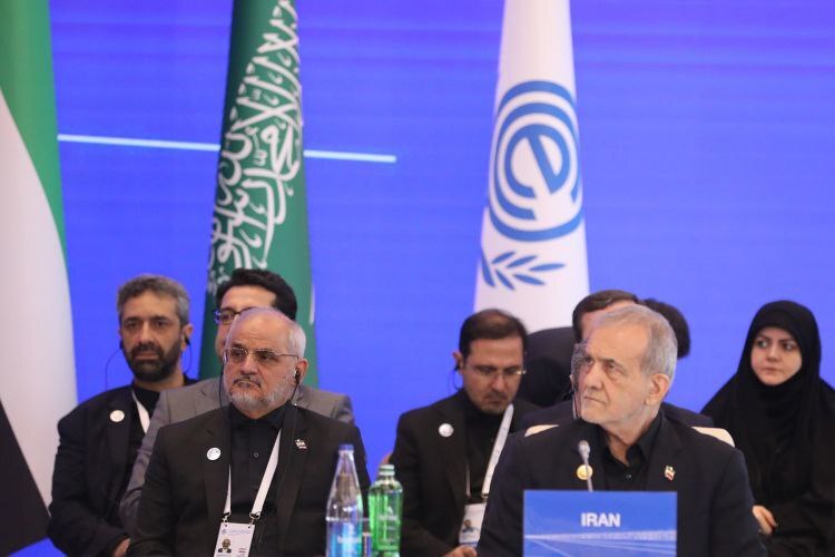 از دیپلماسی دفاعی تا پیشنهادات اقتصادی/ پیام چندلایه ایران در اجلاس اکو از دیپلماسی دفاعی تا پیشنهادات اقتصادی/ پیام چندلایه ایران در اجلاس اکو