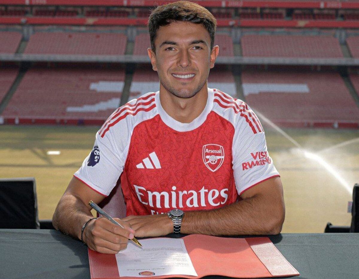 زوبیمندی رسما به آرسنال پیوست
