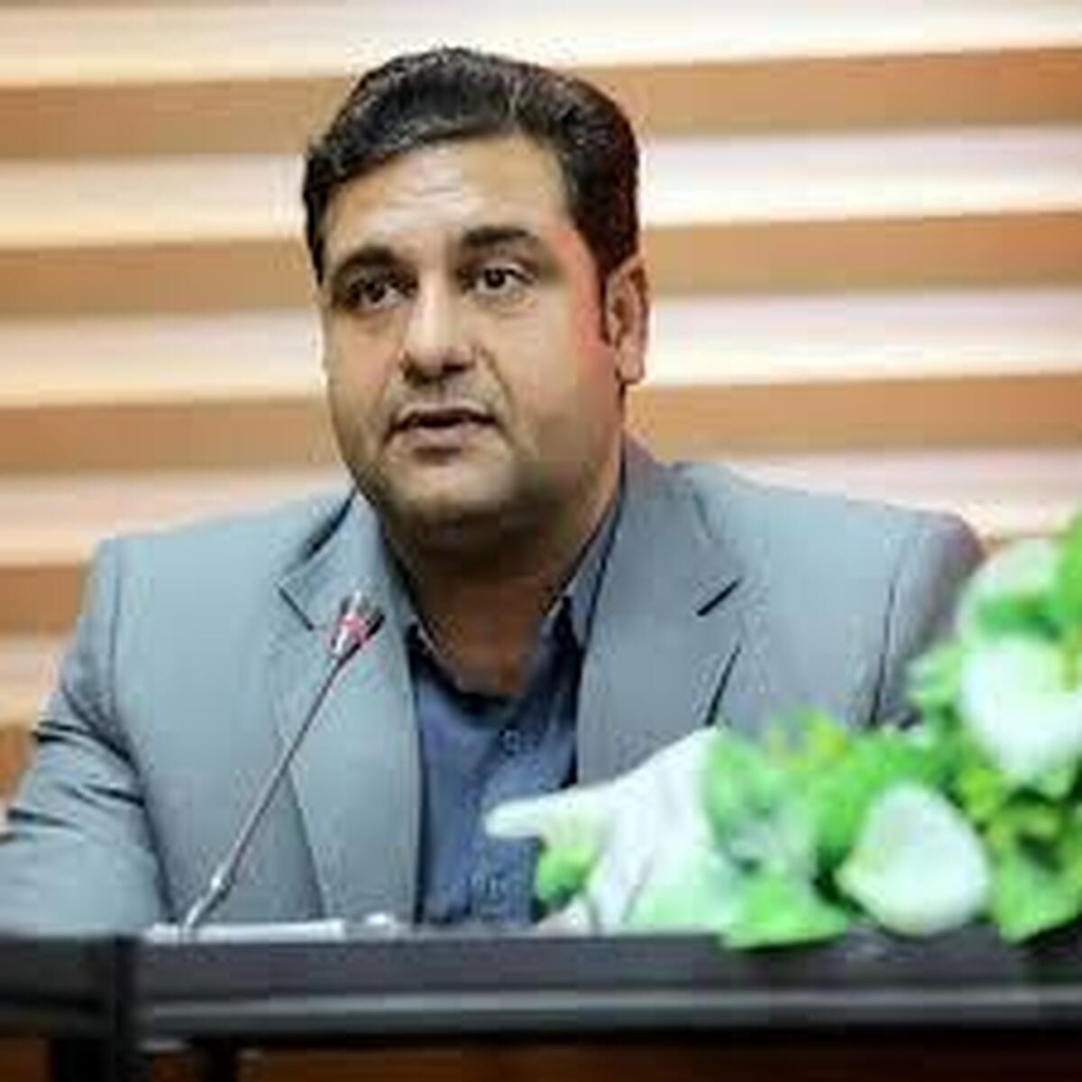 فرماندارچرداول؛ برای برخورد با اراذل واوباش معتمدین وبزرگان دستگاه قضا ونیروی انتظامی را تحت فشار قرار ندهند