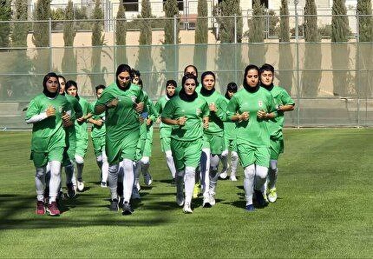 انجام بازی درون‌تیمی در اولین تمرین بانوان ملی‌پوش در امان