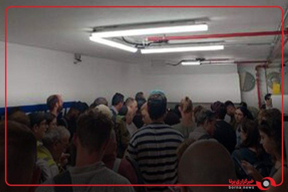 لحظه فرار شهرک نشینان به پناهگاه ها و زخمی شدن چندین صهیونیست