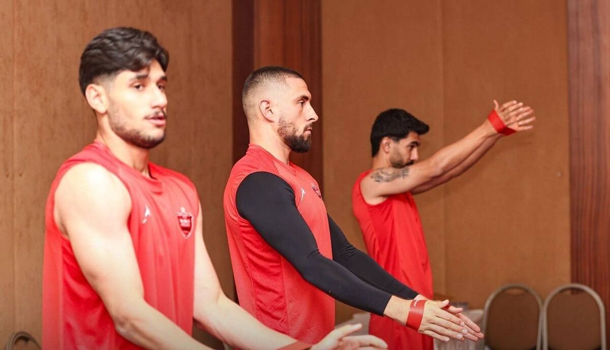 تمرین بدنسازی سرخپوشان با حضور غیرمنتظره یک بازیکن