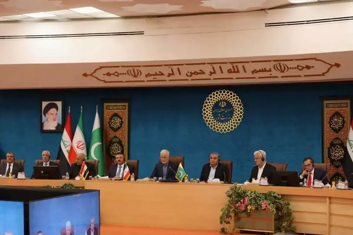 نشست سه جانبه وزیران کشور ایران، عراق و پاکستان با موضوع اربعین در تهران