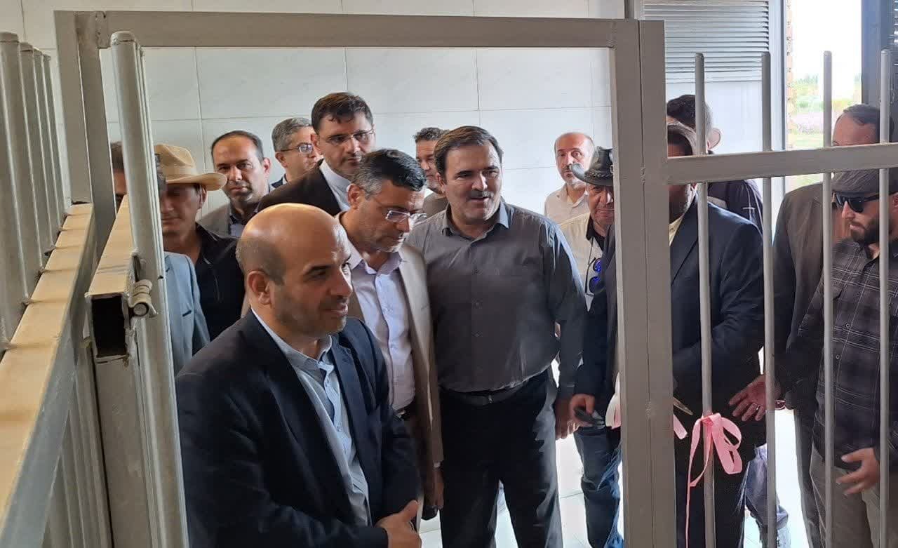 نیروگاه خورشیدی 400 کیلوواتی مزرعه سرو زرع در بویین زهرا افتتاح شد