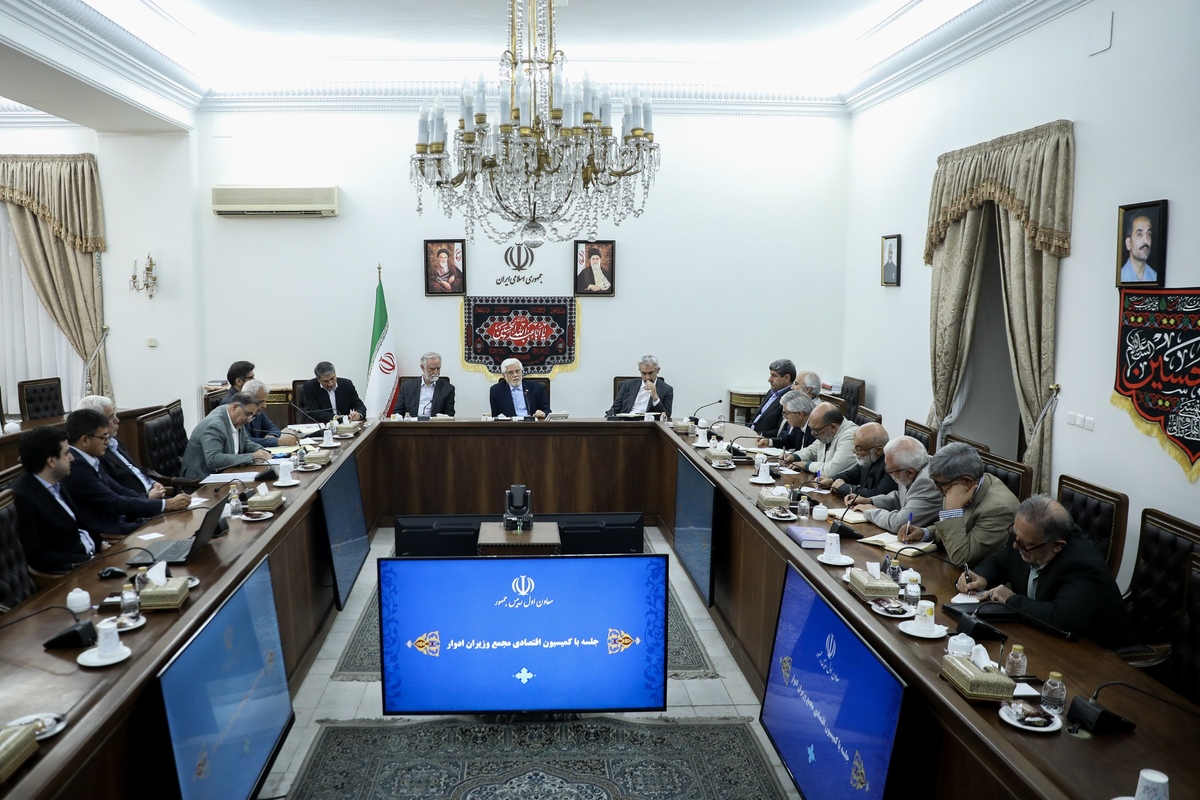 عارف: فضای آرام جامعه را حفظ کنیم/از درگیری‌های سیاسی نتیجه‌ای حاصل نمی‌شود