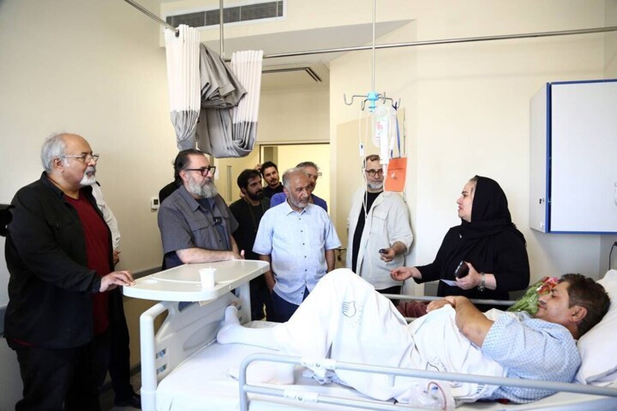 ۱۲ روز آتش، ۱۲ روز آواز؛ وقتی هنر سنگر شد/ فرهنگ و هنر در خط مقدم؛ ۱۲ روز روایتِ ایستادگی ۱۲ روز آتش، ۱۲ روز آواز؛ وقتی هنر سنگر شد/ فرهنگ و هنر در خط مقدم؛ ۱۲ روز روایتِ ایستادگی