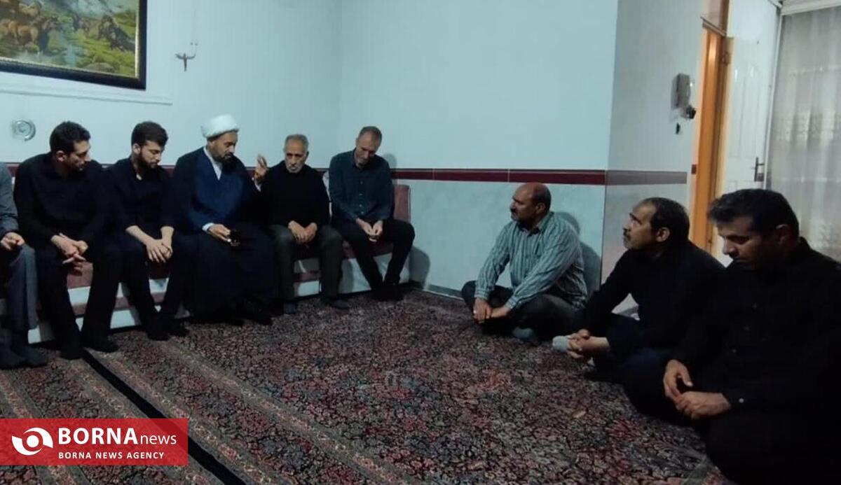 دیدار نماینده ولی‌فقیه در سپاه نبی‌اکرم (ص) کرمانشاه با خانواده شهدای تجاوز صهیونیست‌ها