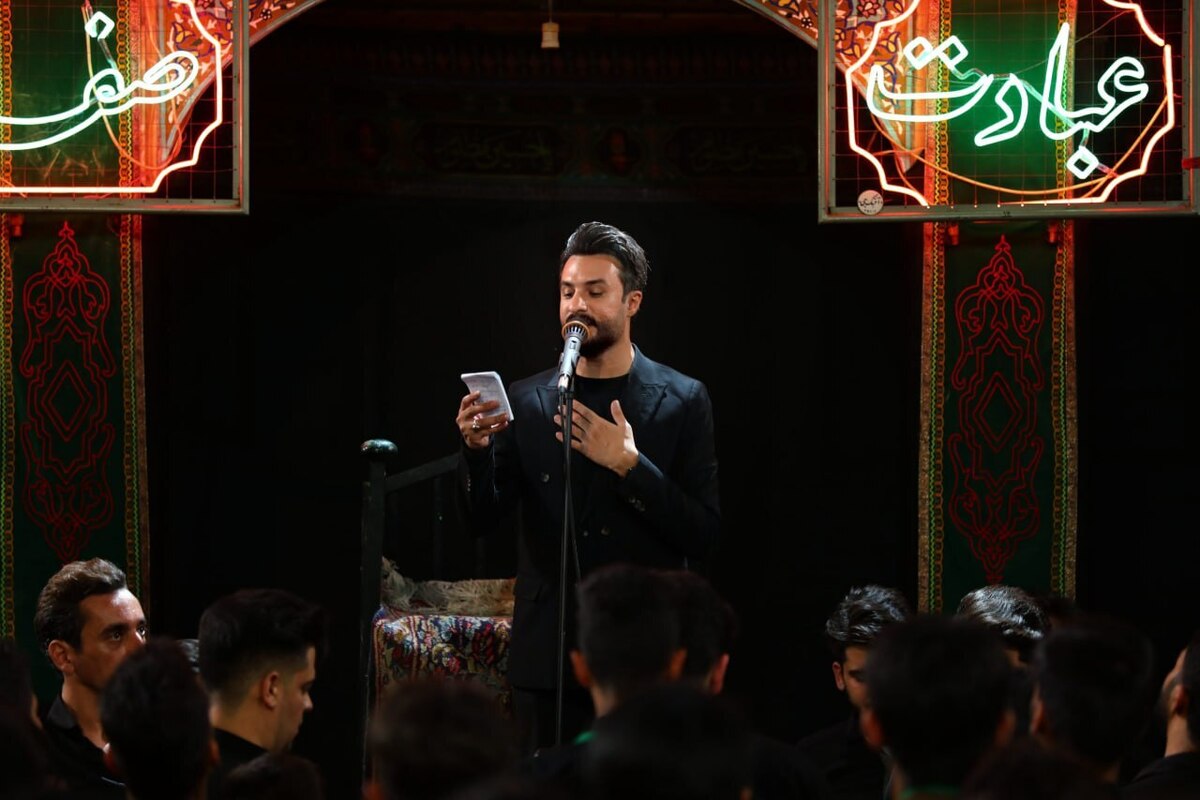 مصطفی راغب به «خیمه هنر» در پهنه رودکی می‌آید